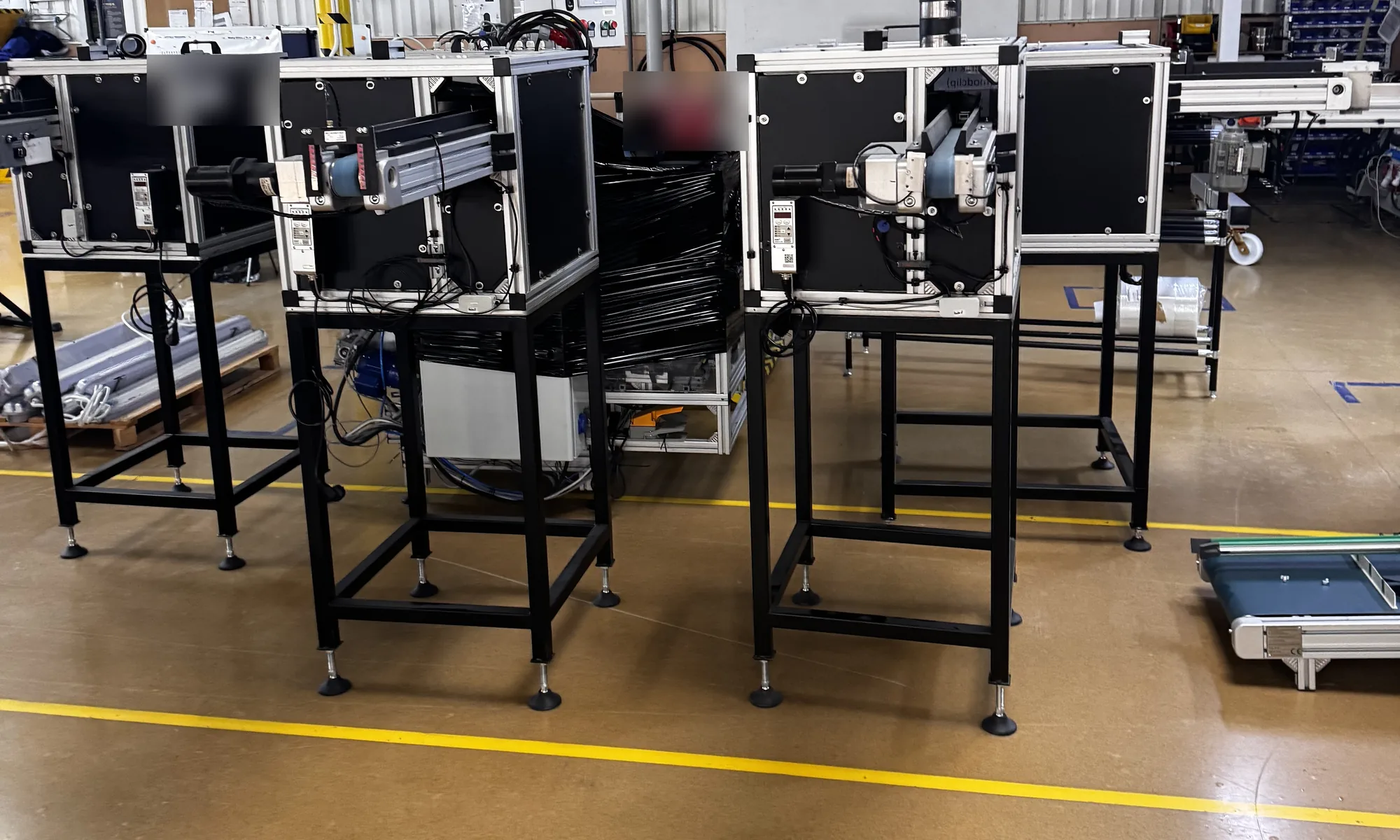 Stanowiska produkcyjne przygotowane do pakowania
